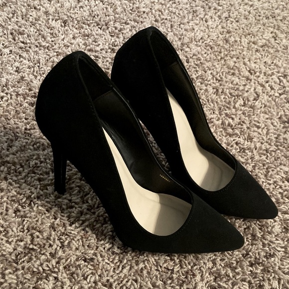 Charlotte Russe Black Heels - Picture 3 of 3